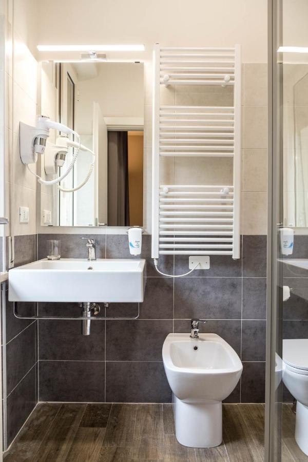 Hotel Terme Di Frasassi Дженга Экстерьер фото
