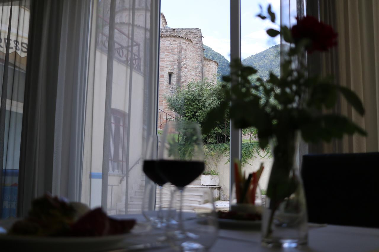 Hotel Terme Di Frasassi Дженга Экстерьер фото